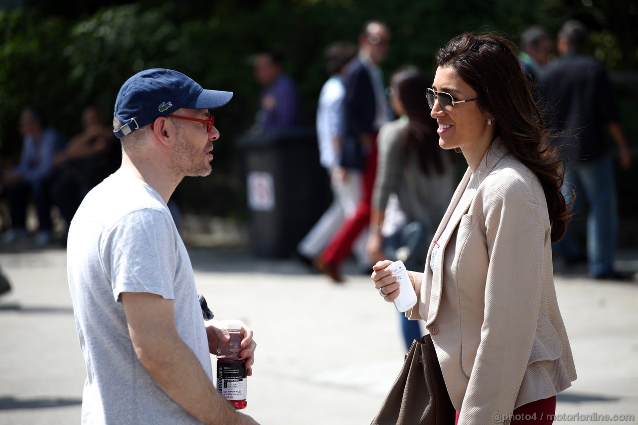 GP CINA, 13.04.2013- Qualifiche, Jacques Villeneuve (CAN) e Fabiana Flosi (BRA), Wife of Bernie Ecclestone 