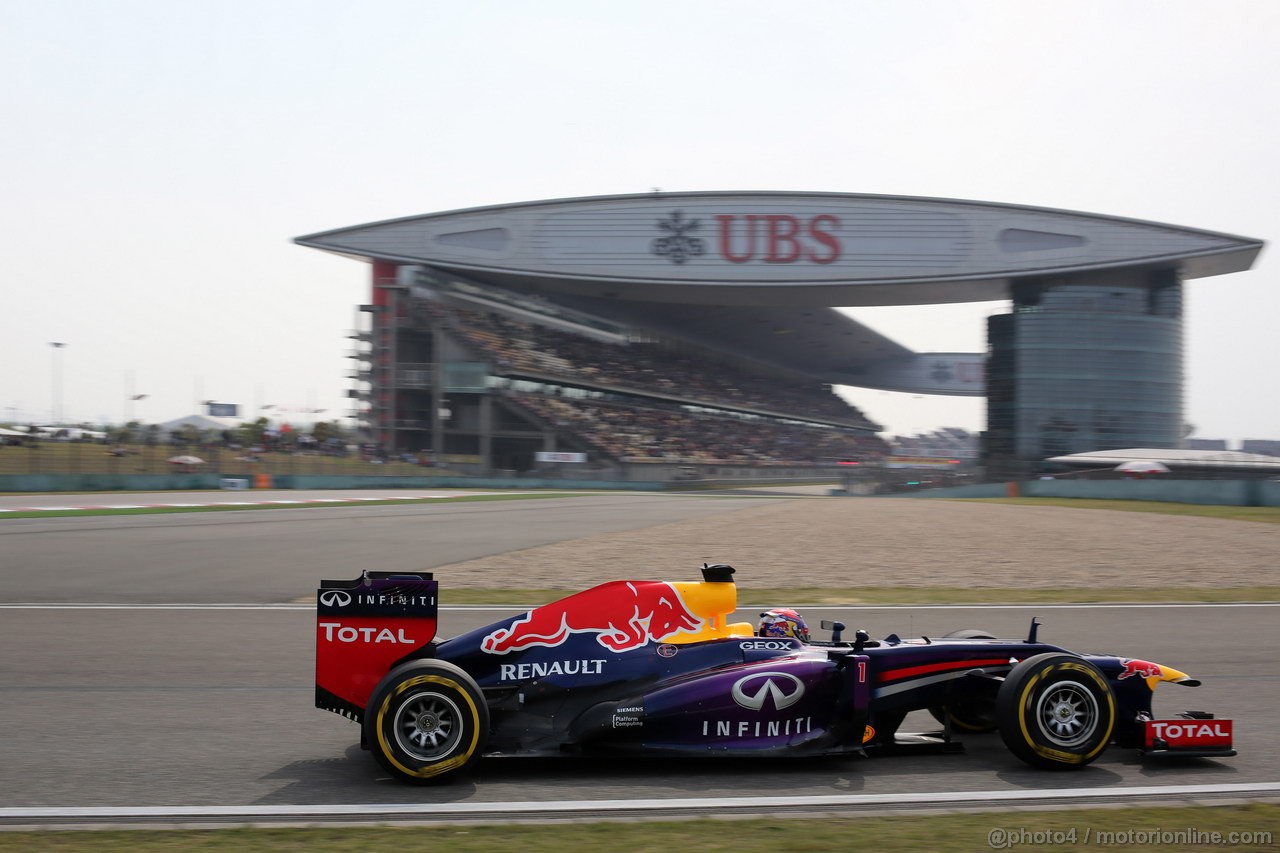 GP CINA, 13.04.2013- Qualifiche, Sebastian Vettel (GER) Red Bull Racing RB9 