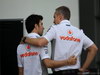 GP CINA, 13.04.2013- Free Practice 3, Sergio Perez (MEX) McLaren MP4-28 e Martin Whitmarsh (GBR), Chief Executive Officer Mclaren
