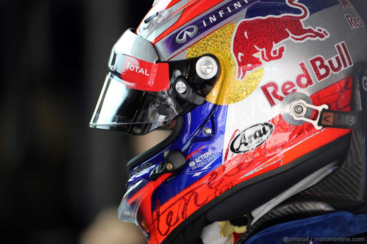 GP CINA, 12.04.2013- Prove Libere 1, Sebastian Vettel (GER) Red Bull Racing RB9 