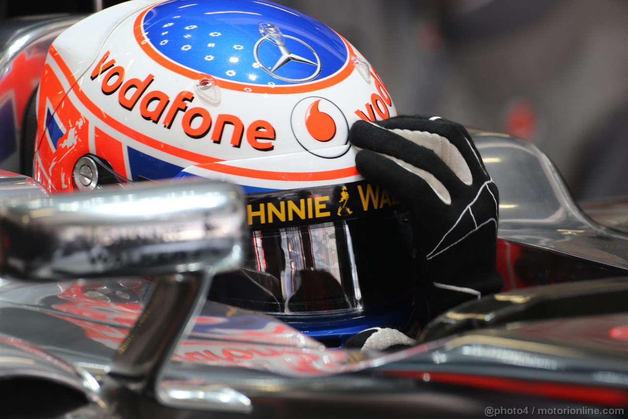 GP CINA, 12.04.2013- Prove Libere 1, Jenson Button (GBR) McLaren Mercedes MP4-28 