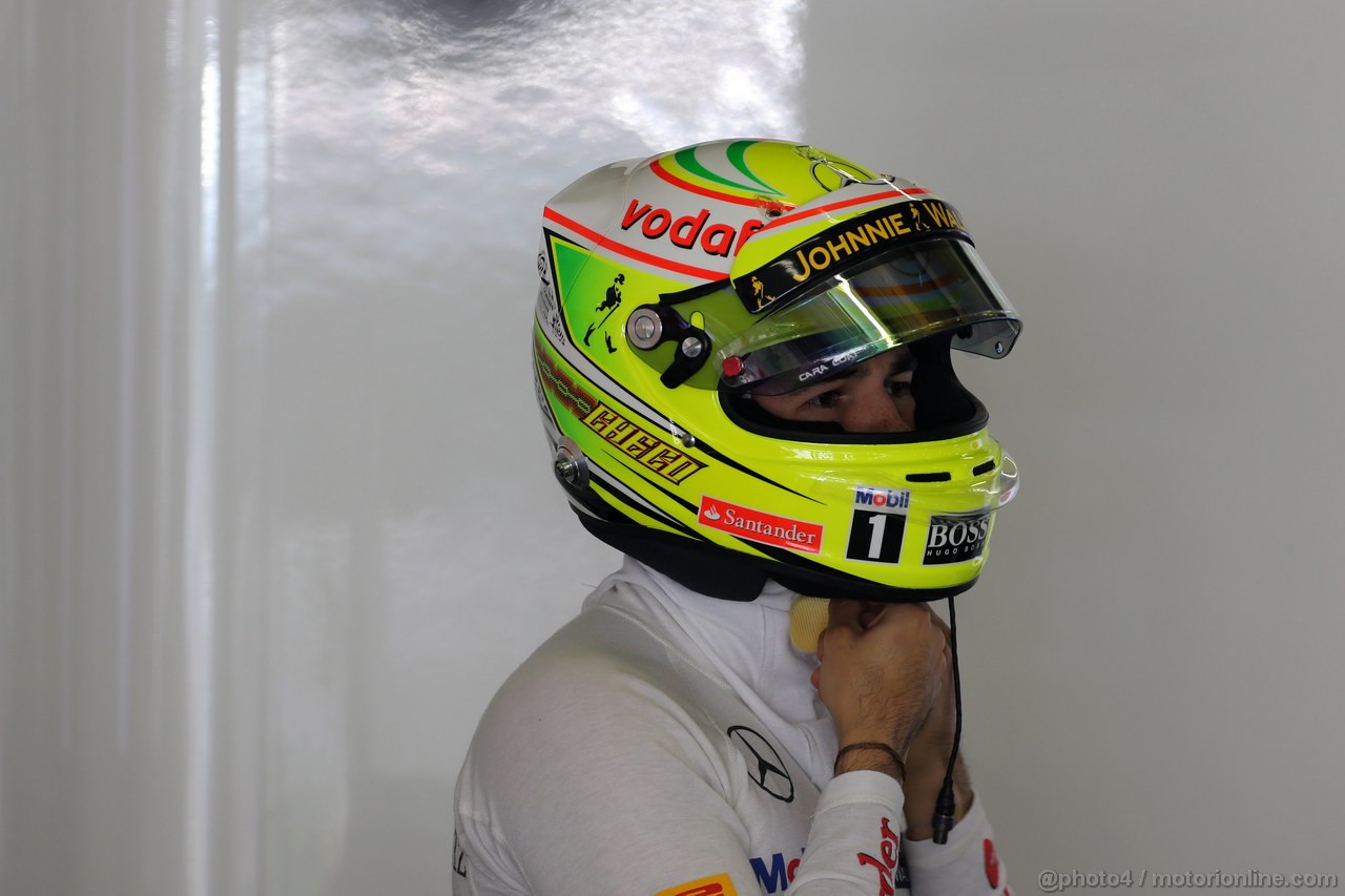 GP CINA, 12.04.2013- Prove Libere 1, Sergio Perez (MEX) McLaren MP4-28 