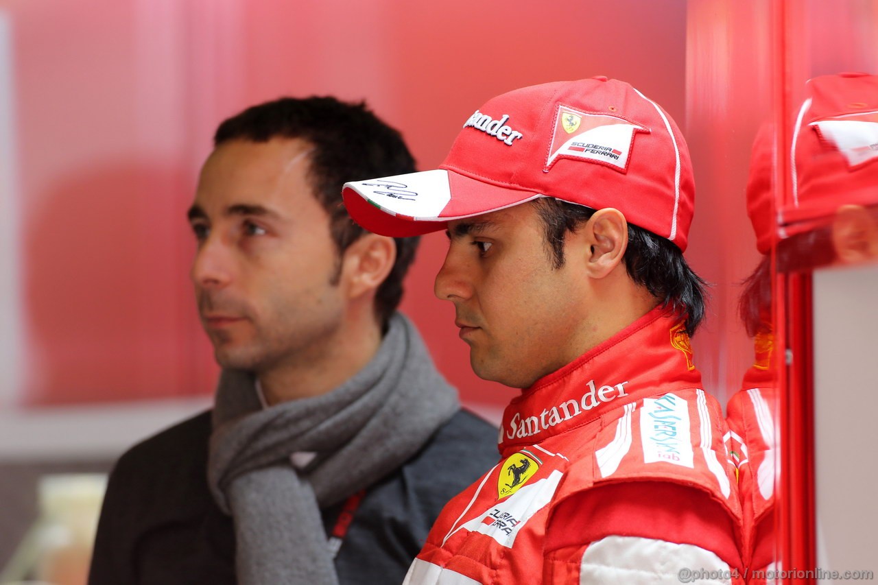GP CINA, 12.04.2013- Prove Libere 1, Felipe Massa (BRA) Ferrari F138 e Nicola Todt (FRA), Manager di Felipe Massa 
