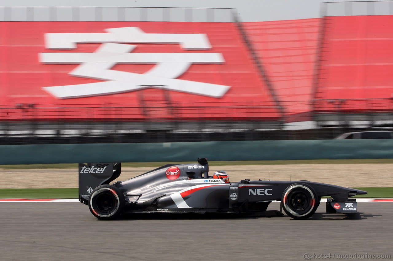GP CINA, 12.04.2013- Prove Libere 1, Nico Hulkenberg (GER) Sauber F1 Team C32 