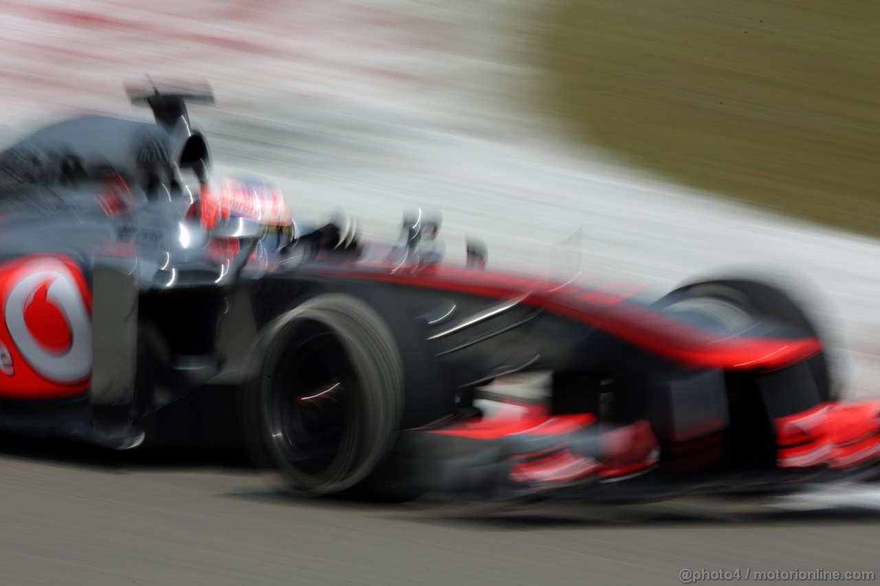 GP CINA, 12.04.2013- Prove Libere 1, Jenson Button (GBR) McLaren Mercedes MP4-28 