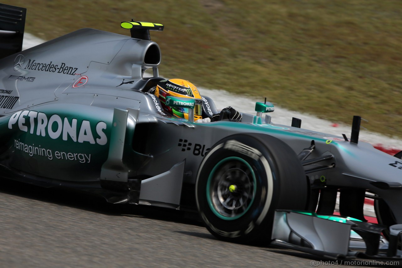 GP CINA, 12.04.2013- Prove Libere 1, Lewis Hamilton (GBR) Mercedes AMG F1 W04 