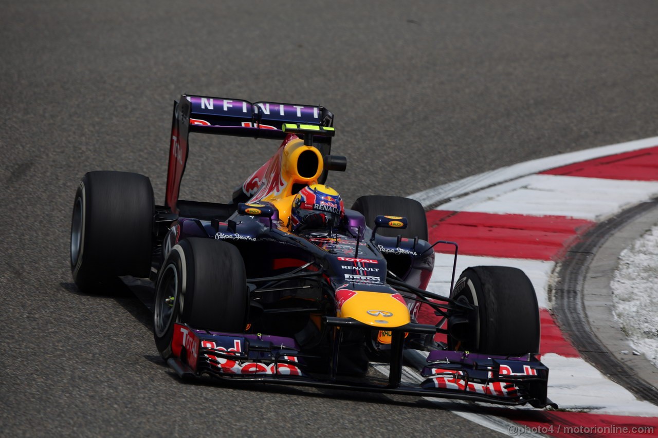 GP CINA, 12.04.2013- Prove Libere 1, Mark Webber (AUS) Red Bull Racing RB9 