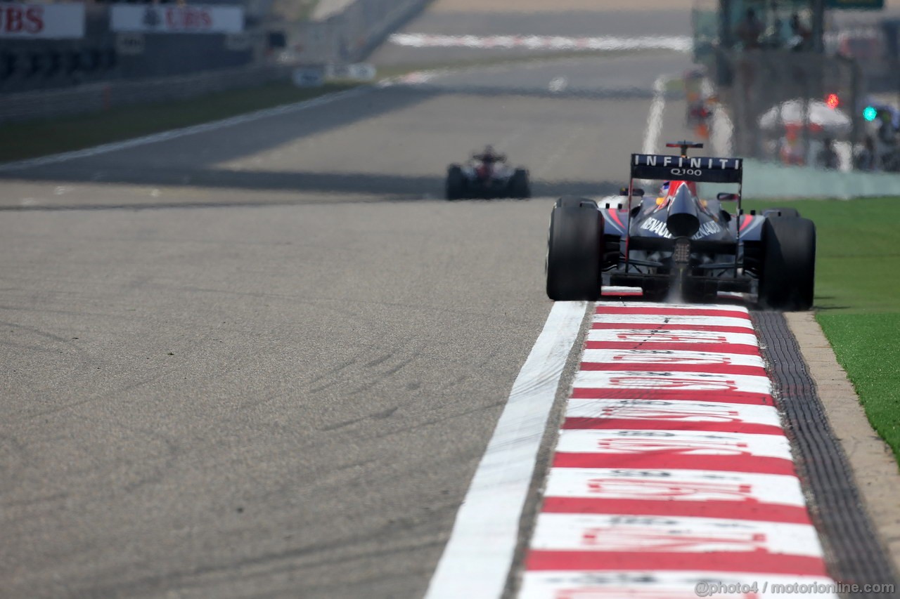 GP CINA, Sebastian Vettel (GER) Red Bull Racing RB9 12.04.2013- Prove Libere 1, 