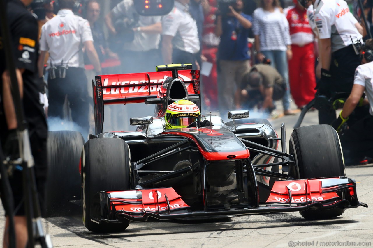 GP CINA, 12.04.2013- Prove Libere 1, Lewis Hamilton (GBR) Mercedes AMG F1 W04 