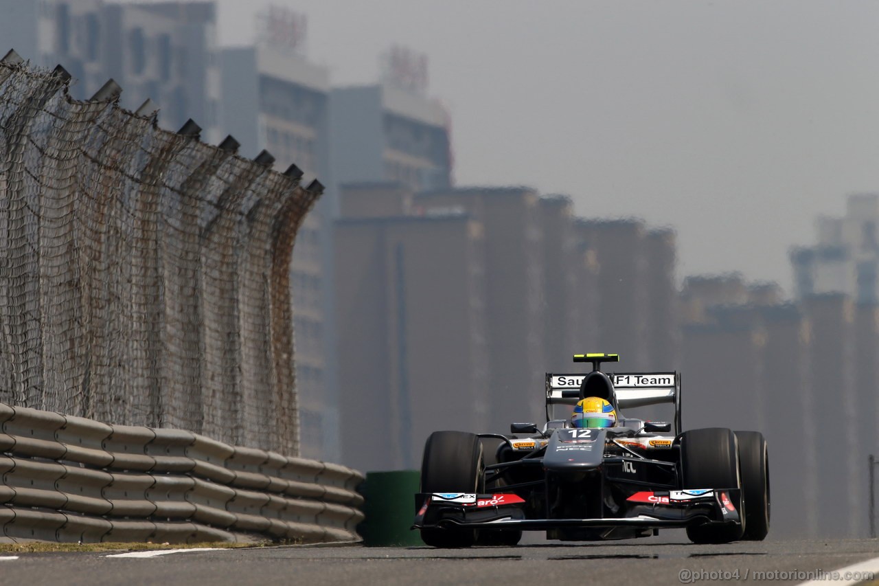 GP CINA, 12.04.2013- Prove Libere 1, Esteban Gutierrez (MEX), Sauber F1 Team C32 