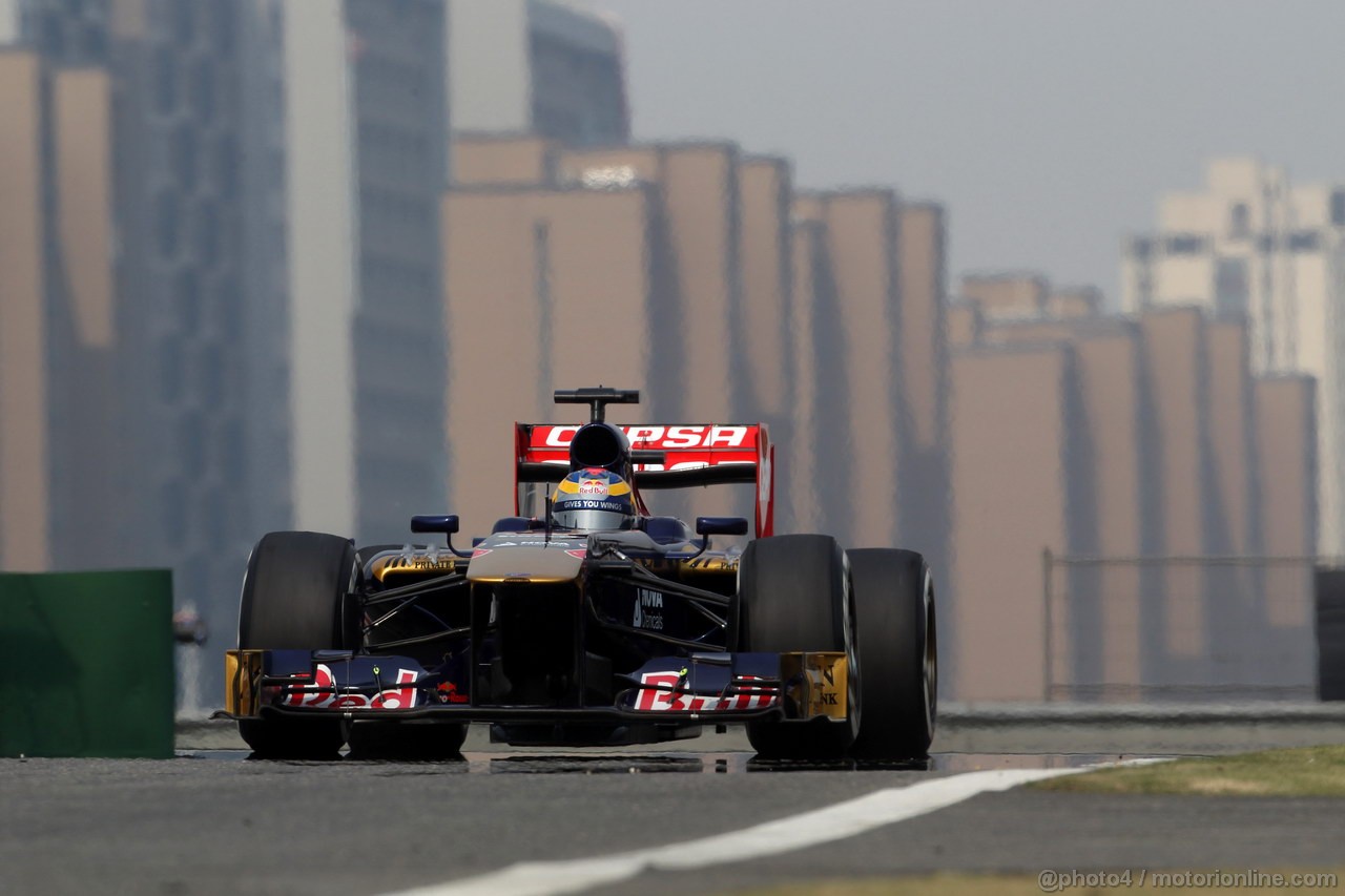 GP CINA, 12.04.2013- Prove Libere 2, Jean-Eric Vergne (FRA) Scuderia Toro Rosso STR8 