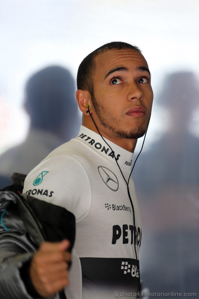GP CINA, 12.04.2013- Prove Libere 2, Lewis Hamilton (GBR) Mercedes AMG F1 W04 