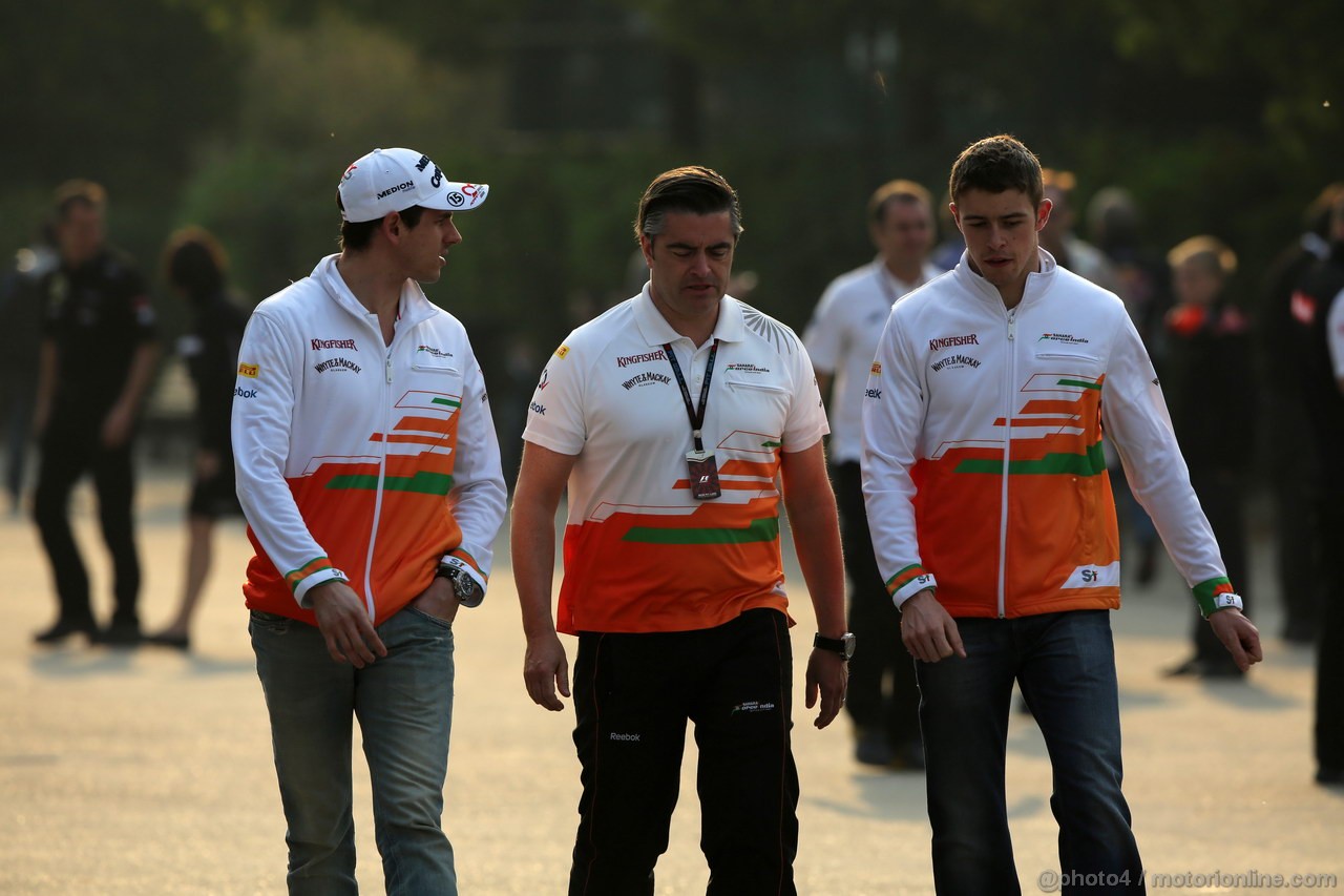 GP CINA, 12.04.2013- (L-D) Adrian Sutil (GER), Sahara Force India F1 Team VJM06 e Paul di Resta (GBR) Sahara Force India F1 Team VJM06 