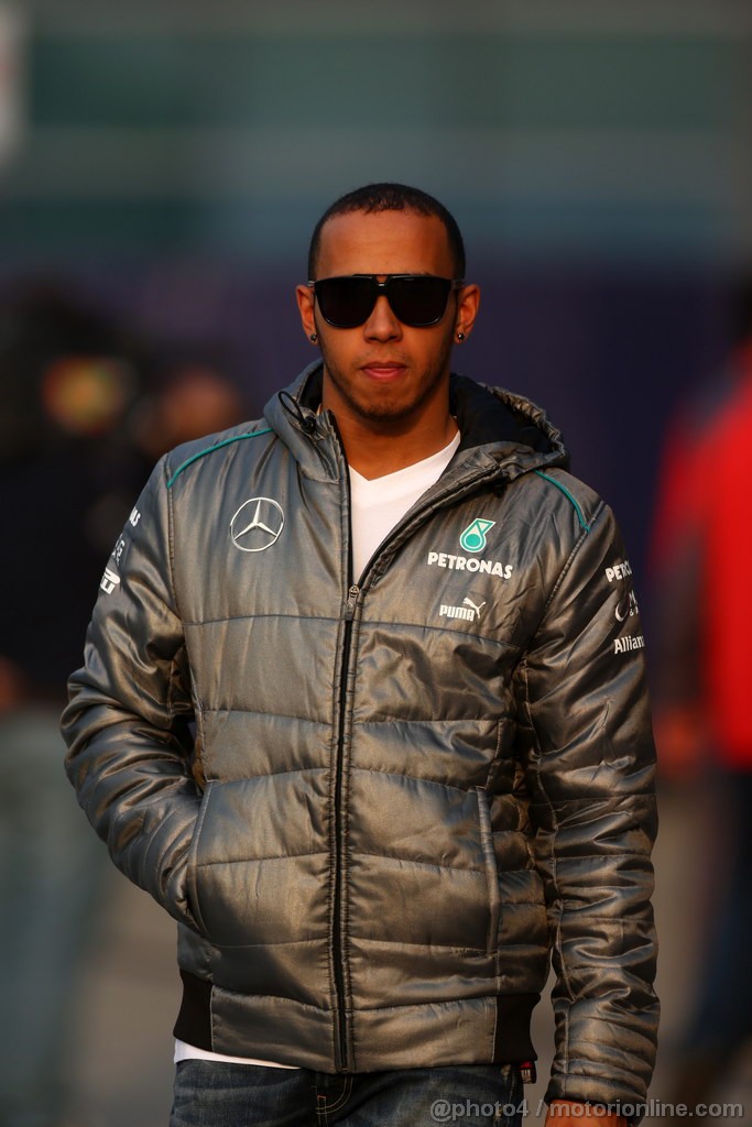 GP CINA, 12.04.2013- Prove Libere 2, Lewis Hamilton (GBR) Mercedes AMG F1 W04 