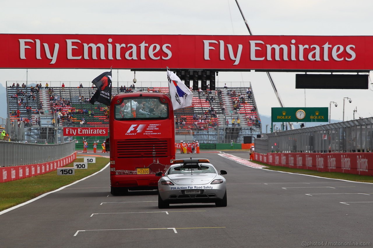 GP COREA, 06.10.2013- Driver parade