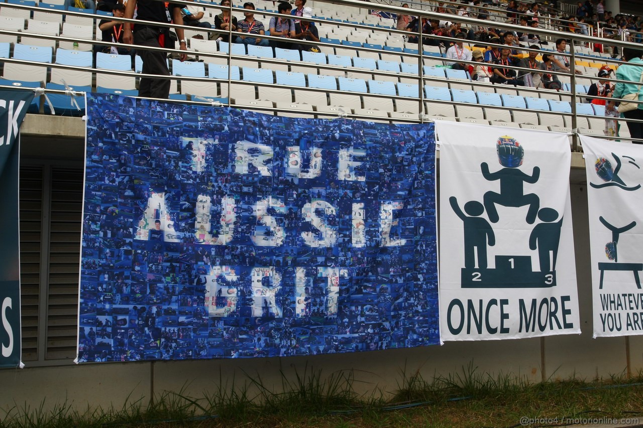 GP COREA, 06.10.2013- Banner of Mark Webber (AUS) Red Bull Racing RB9 fans