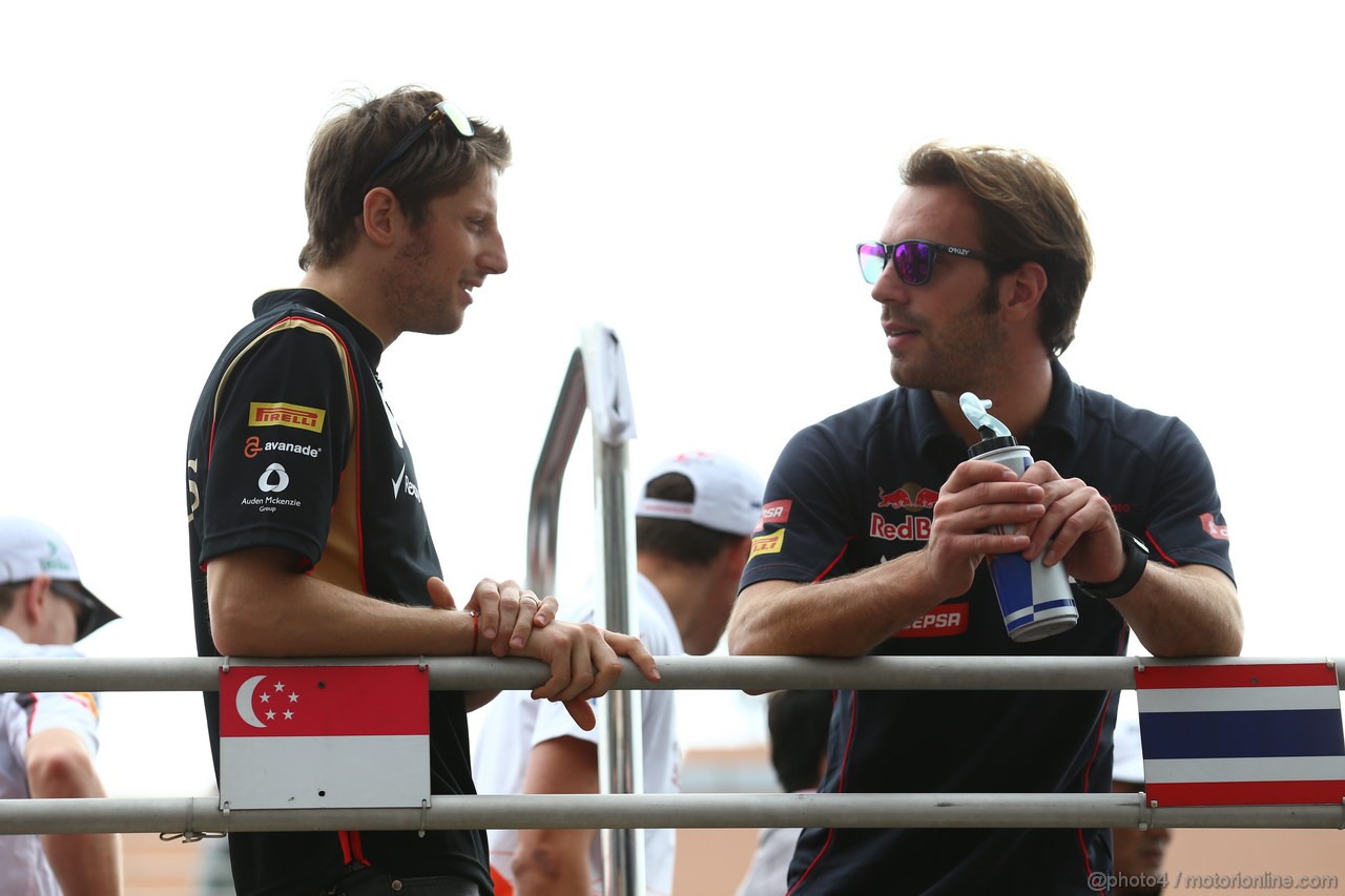 GP COREA, 06.10.2013- Driver parade, Romain Grosjean (FRA) Lotus F1 Team E213 e Jean-Eric Vergne (FRA) Scuderia Toro Rosso STR8