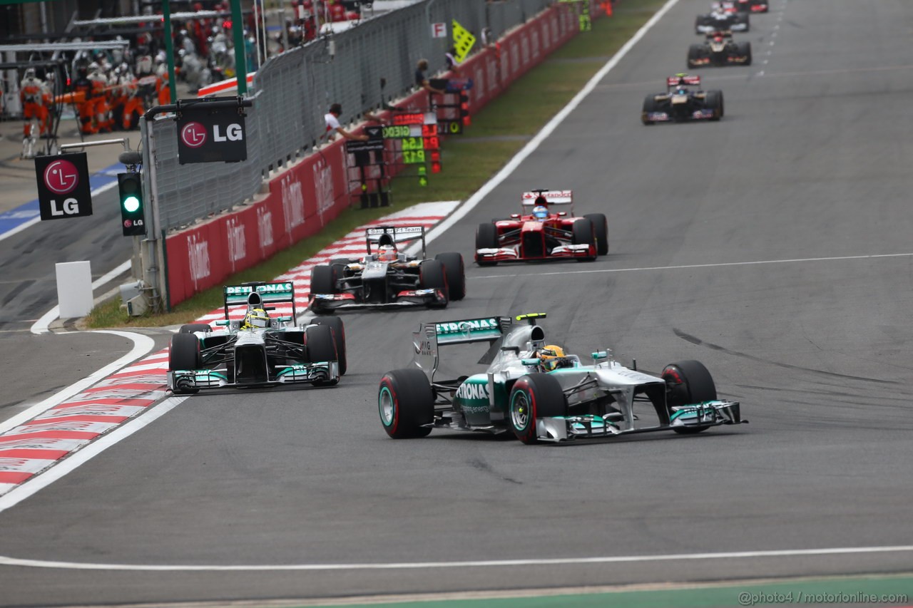 GP COREA, 06.10.2013- Gara, Lewis Hamilton (GBR) Mercedes AMG F1 W04