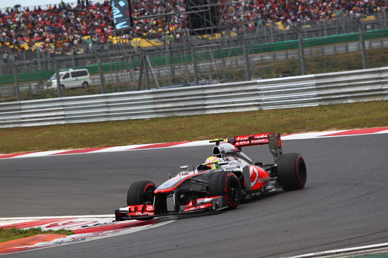 GP COREA, 06.10.2013- Gara, Sergio Perez (MEX) McLaren MP4-28