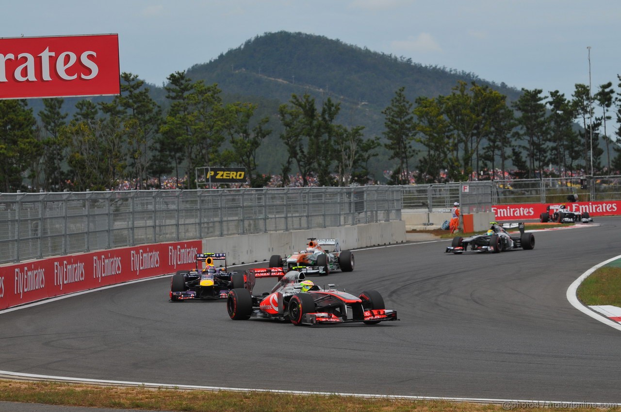 GP COREA, 06.10.2013- Gara, Sergio Perez (MEX) McLaren MP4-28