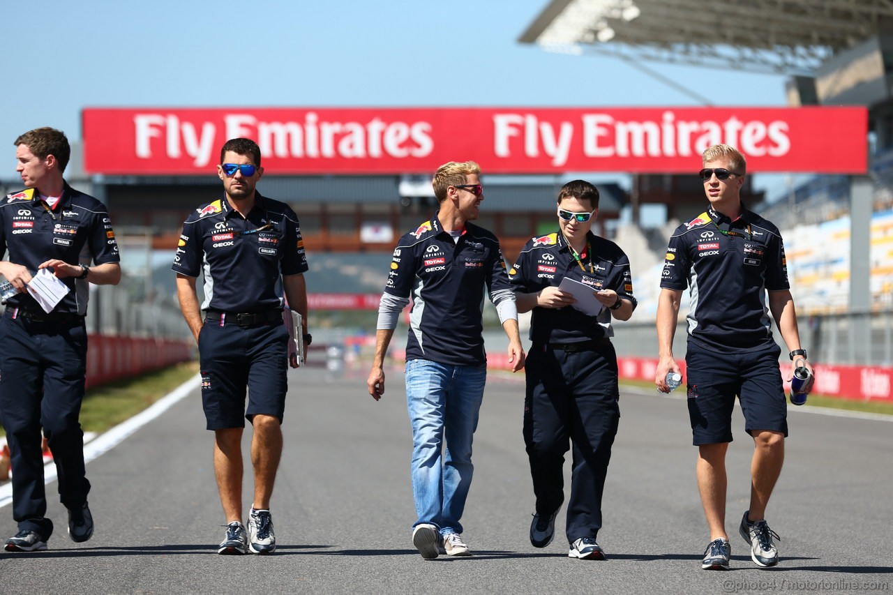 GP COREA, 03.10.2013- Sebastian Vettel (GER) Red Bull Racing RB9 