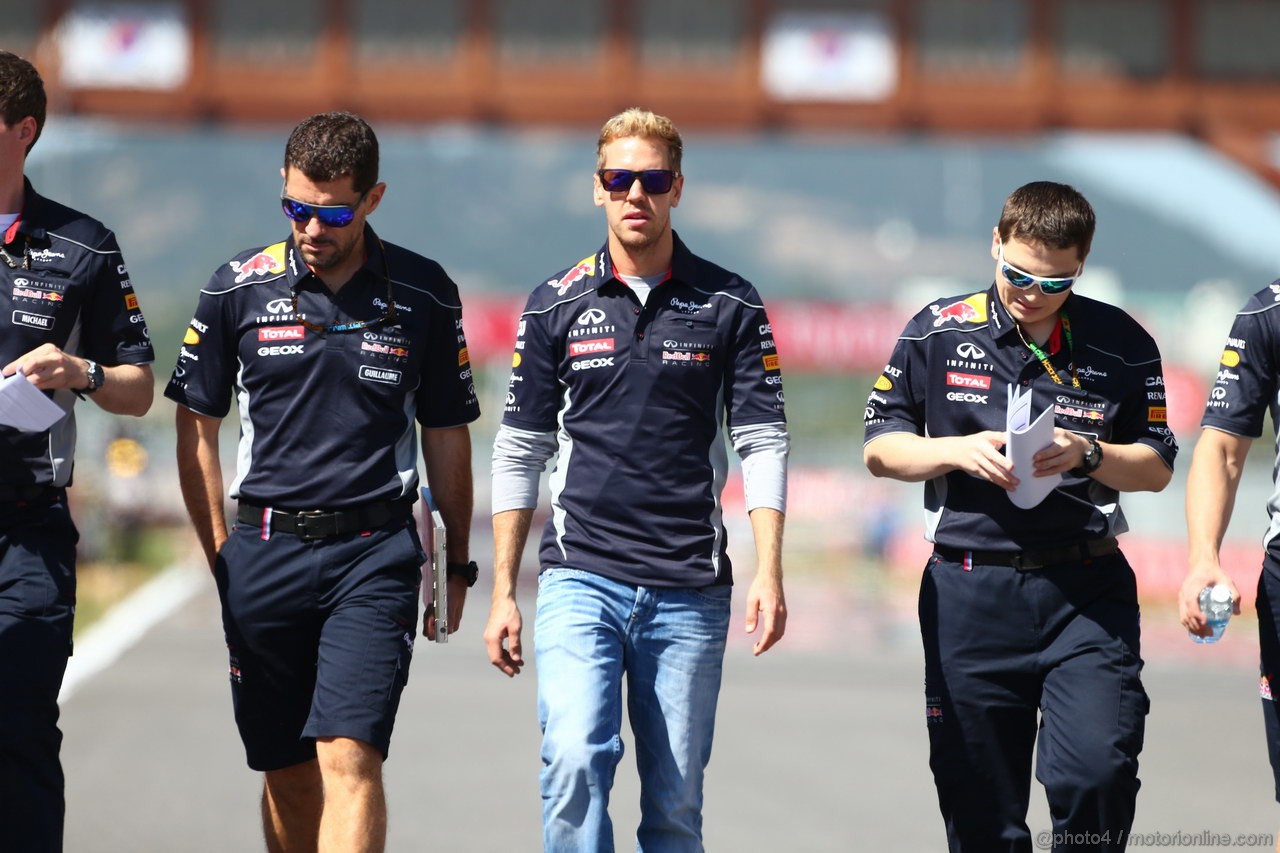 GP COREA, 03.10.2013- Sebastian Vettel (GER) Red Bull Racing RB9 