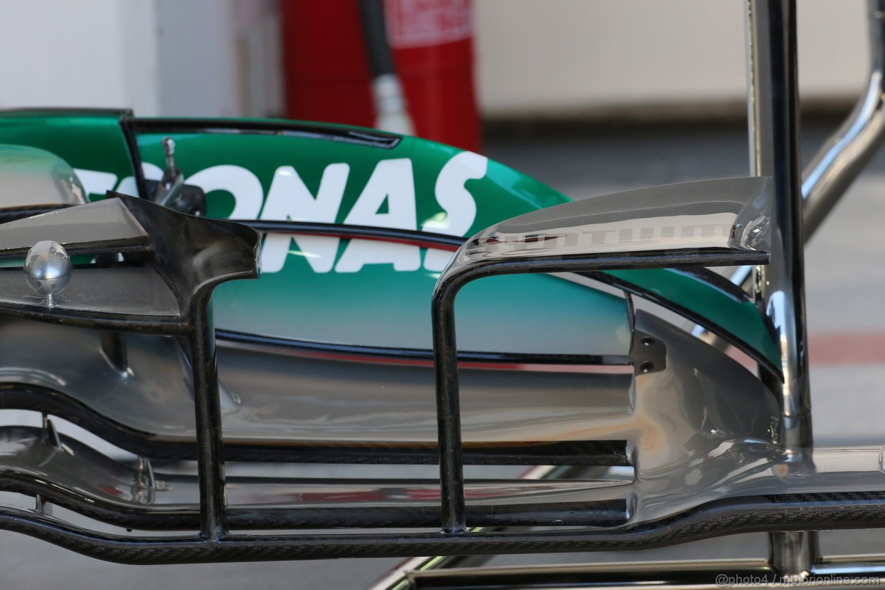 GP COREA, 03.10.2013- Mercedes AMG F1 W04 front wing