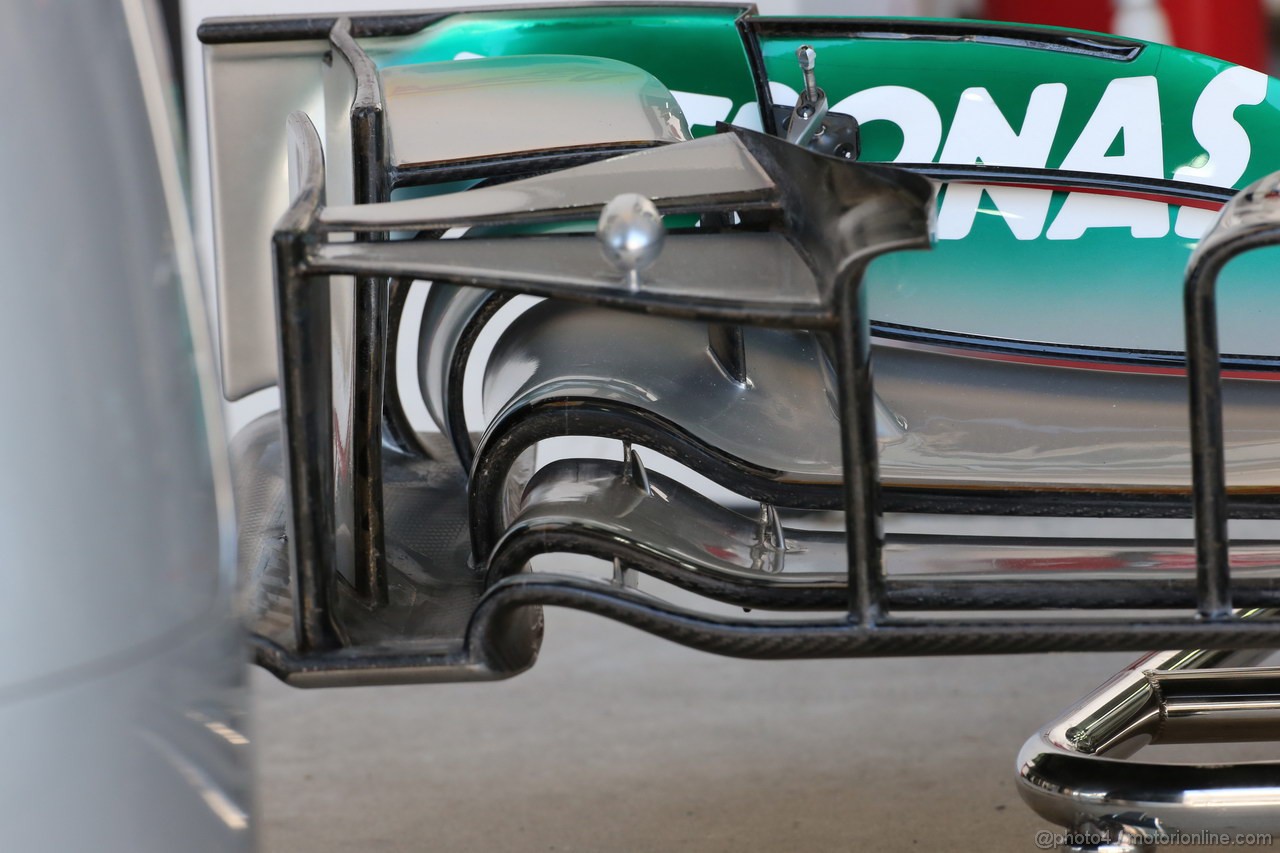 GP COREA, 03.10.2013- Mercedes AMG F1 W04 front wing