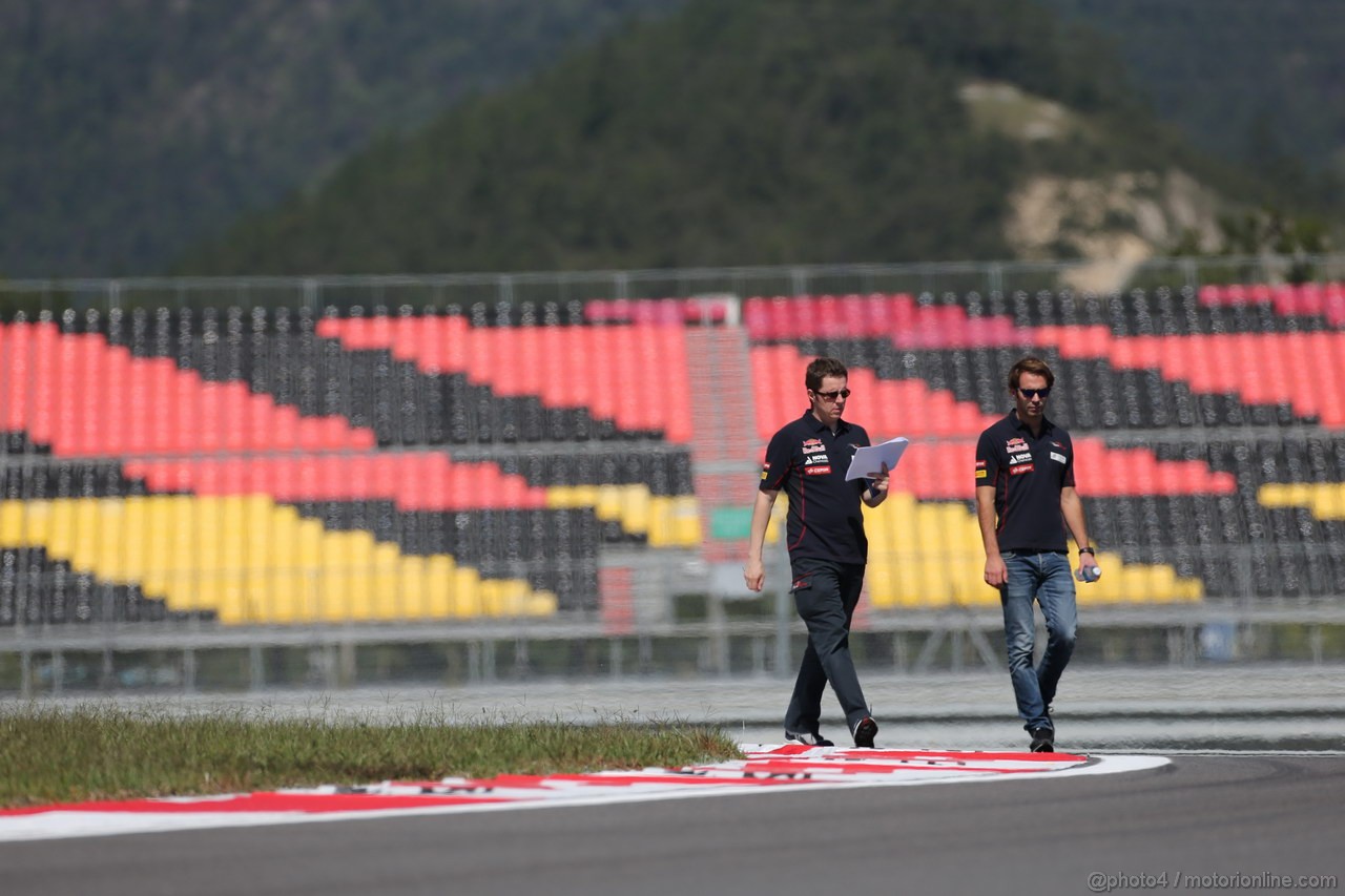 GP COREA, 03.10.2013- Jean-Eric Vergne (FRA) Scuderia Toro Rosso STR8 