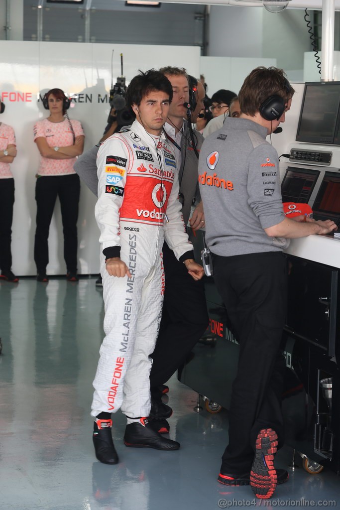 GP COREA, 05.10.2013- Free practice 3, Sergio Perez (MEX) McLaren MP4-28