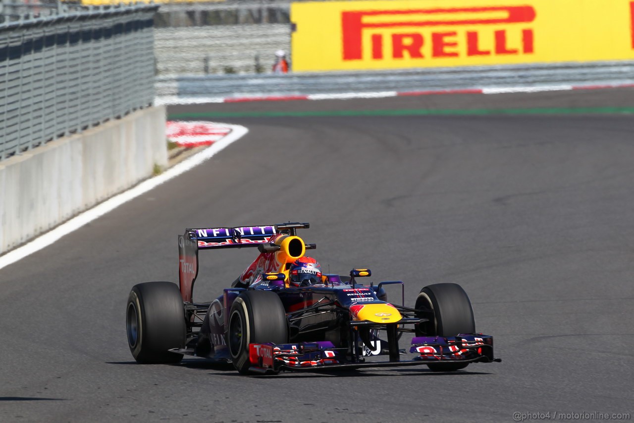 GP COREA, 04.10.2013- Prove Libere 1: Sebastian Vettel (GER) Red Bull Racing RB9 