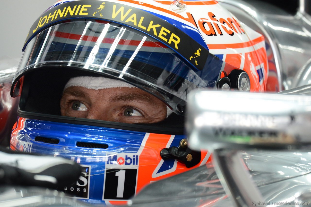 GP COREA, 04.10.2013- Prove Libere 1: Jenson Button (GBR) McLaren Mercedes MP4-28 