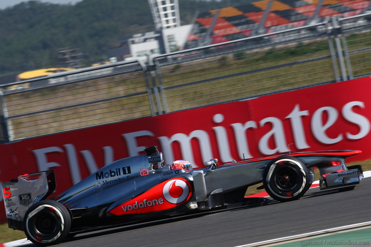 GP COREA, 04.10.2013- Prove Libere 1: Jenson Button (GBR) McLaren Mercedes MP4-28 