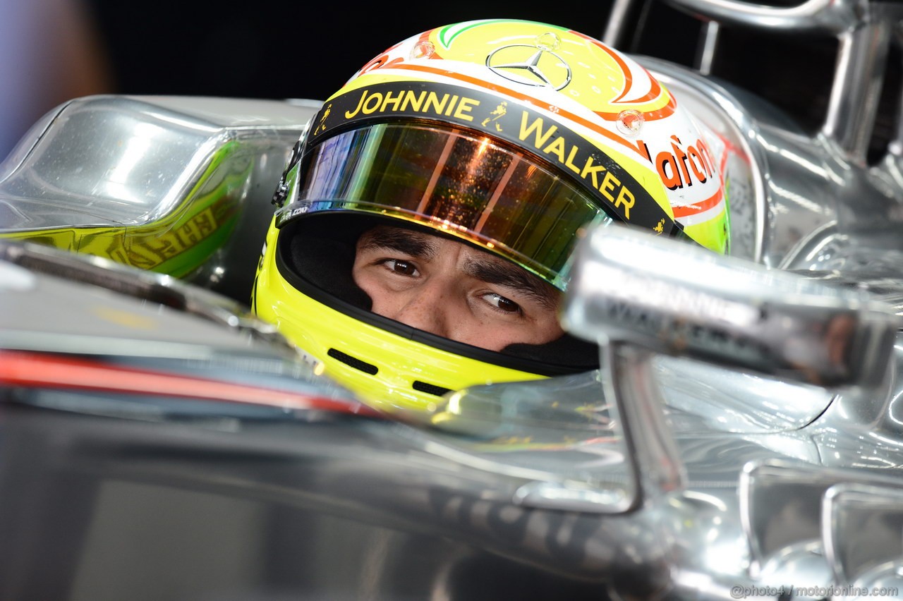 GP COREA, 04.10.2013- Prove Libere 1: Sergio Perez (MEX) McLaren MP4-28 
