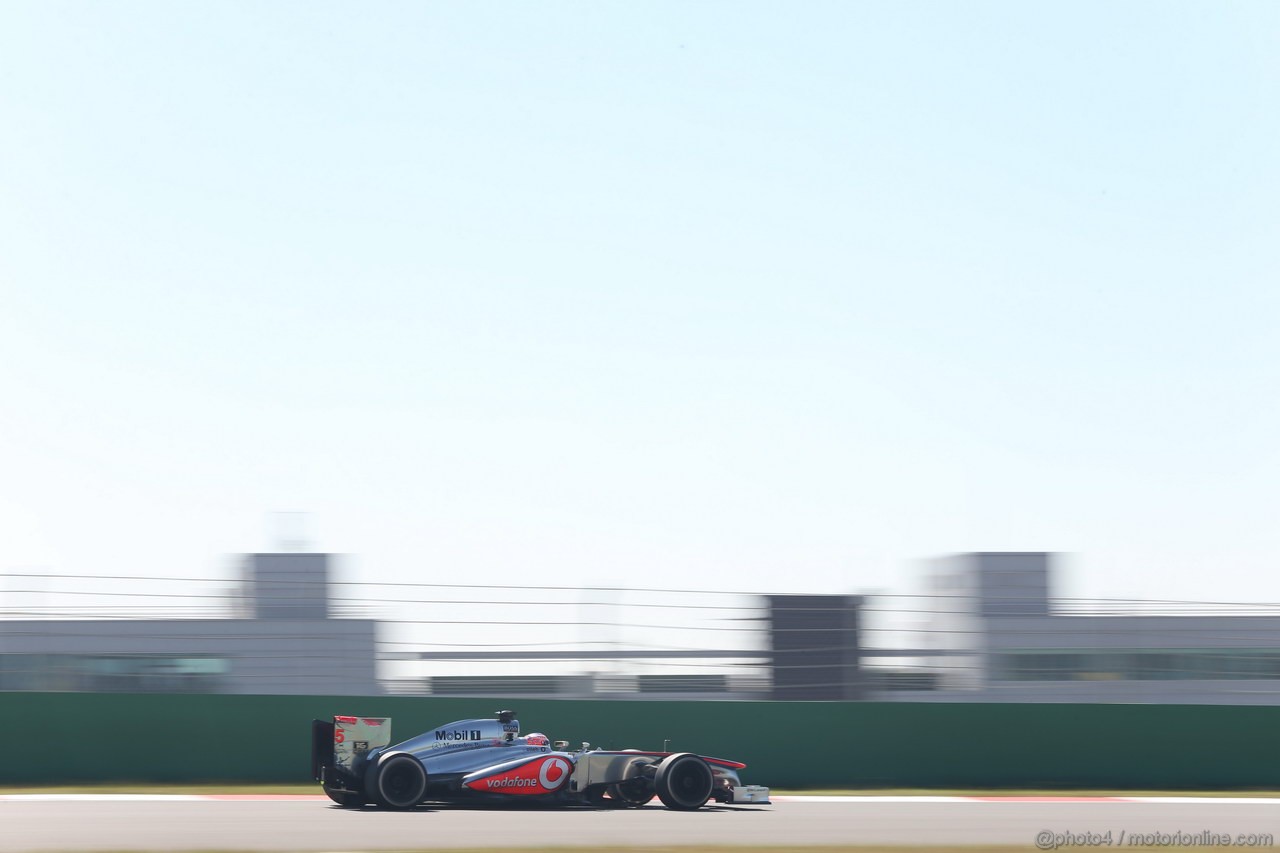 GP COREA, 04.10.2013- Prove Libere 1: Jenson Button (GBR) McLaren Mercedes MP4-28 