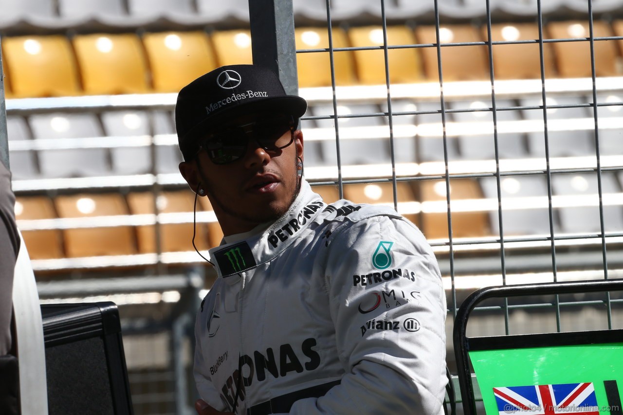 GP COREA, 04.10.2013- Prove Libere 1: Lewis Hamilton (GBR) Mercedes AMG F1 W04 