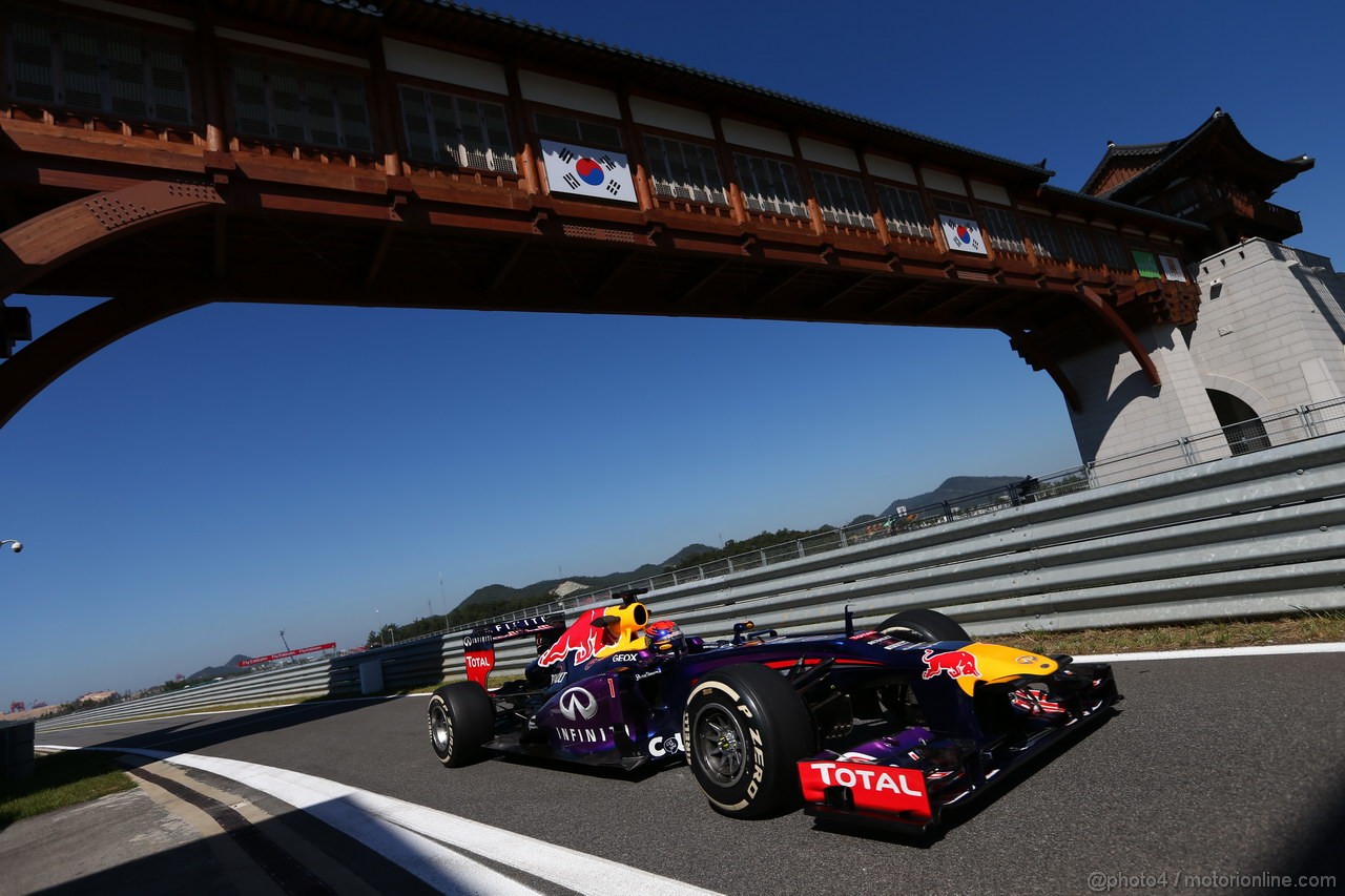 GP COREA, 04.10.2013- Prove Libere 1: Sebastian Vettel (GER) Red Bull Racing RB9 