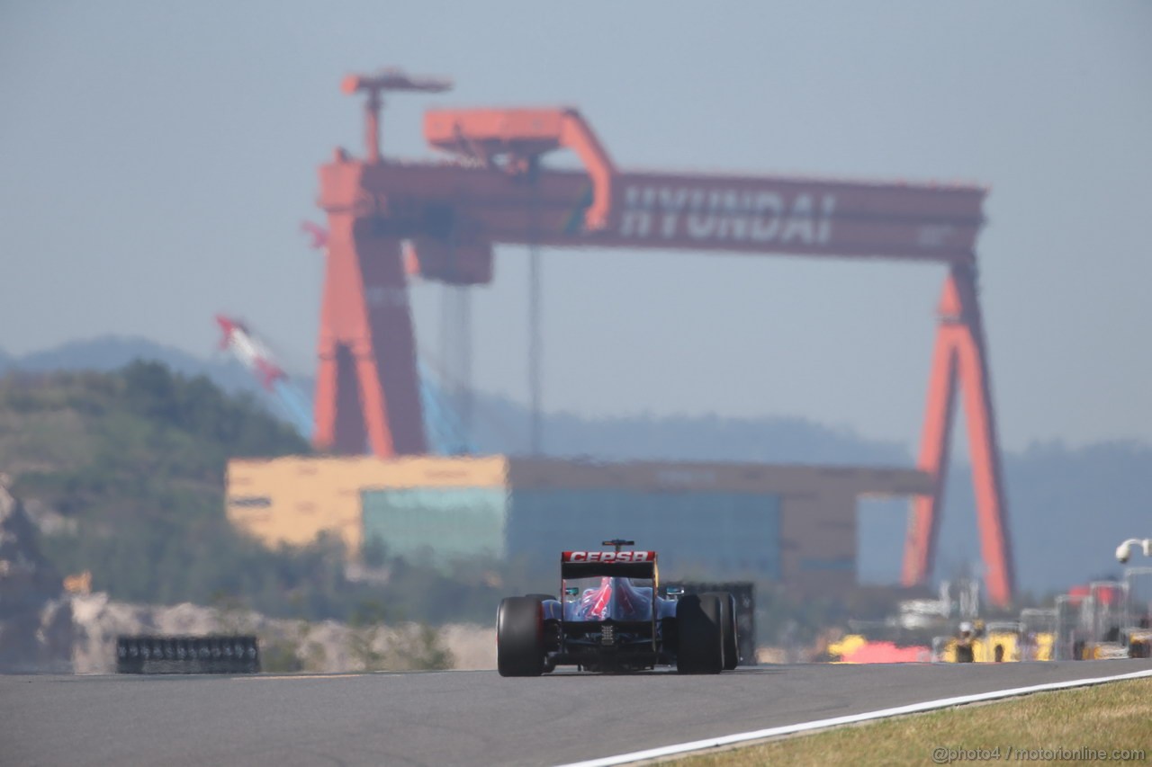 GP COREA, 04.10.2013- Prove Libere 1: Jean-Eric Vergne (FRA) Scuderia Toro Rosso STR8 
