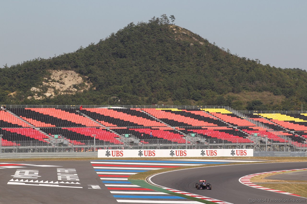 GP COREA, 04.10.2013- Free practice 2, Daniel Ricciardo (AUS) Scuderia Toro Rosso STR8