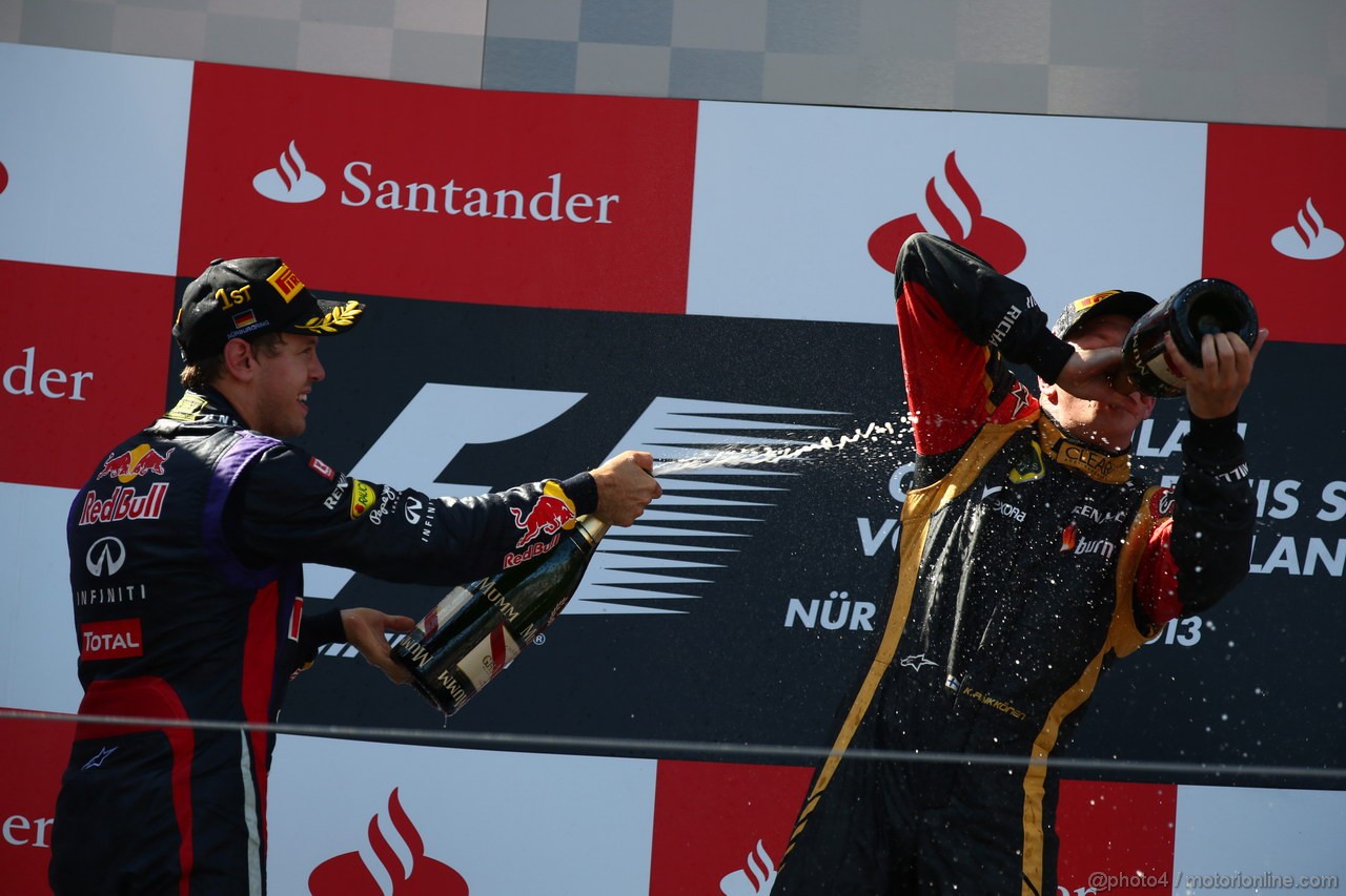 GP GERMANIA, 07.07.2013-  Gara, Sebastian Vettel (GER) Red Bull Racing RB9 vincitore e secondo Kimi Raikkonen (FIN) Lotus F1 Team E21 