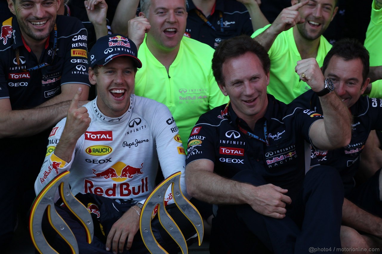 GP GERMANIA, 07.07.2013-  Gara, Festeggiamenti, Sebastian Vettel (GER) Red Bull Racing RB9 vincitore with Christian Horner (GBR), Red Bull Racing, Sporting Director 