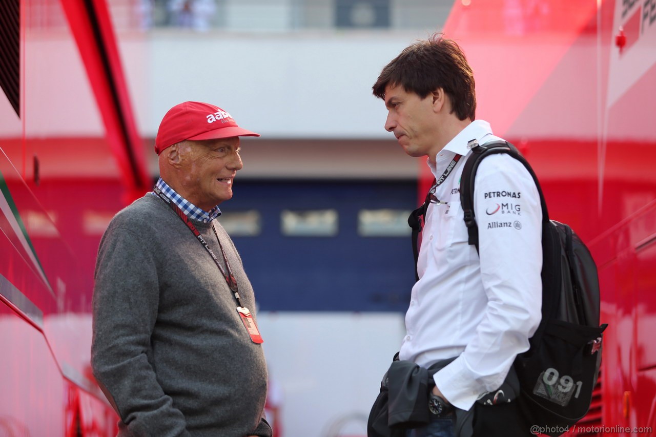 GP GERMANIA, 06.07.2013- Prove Libere 3, (L-D) Nikki Lauda (AU), Mercedes e Toto Wolff (GER) Mercedes AMG F1 Shareholder e Executive Director