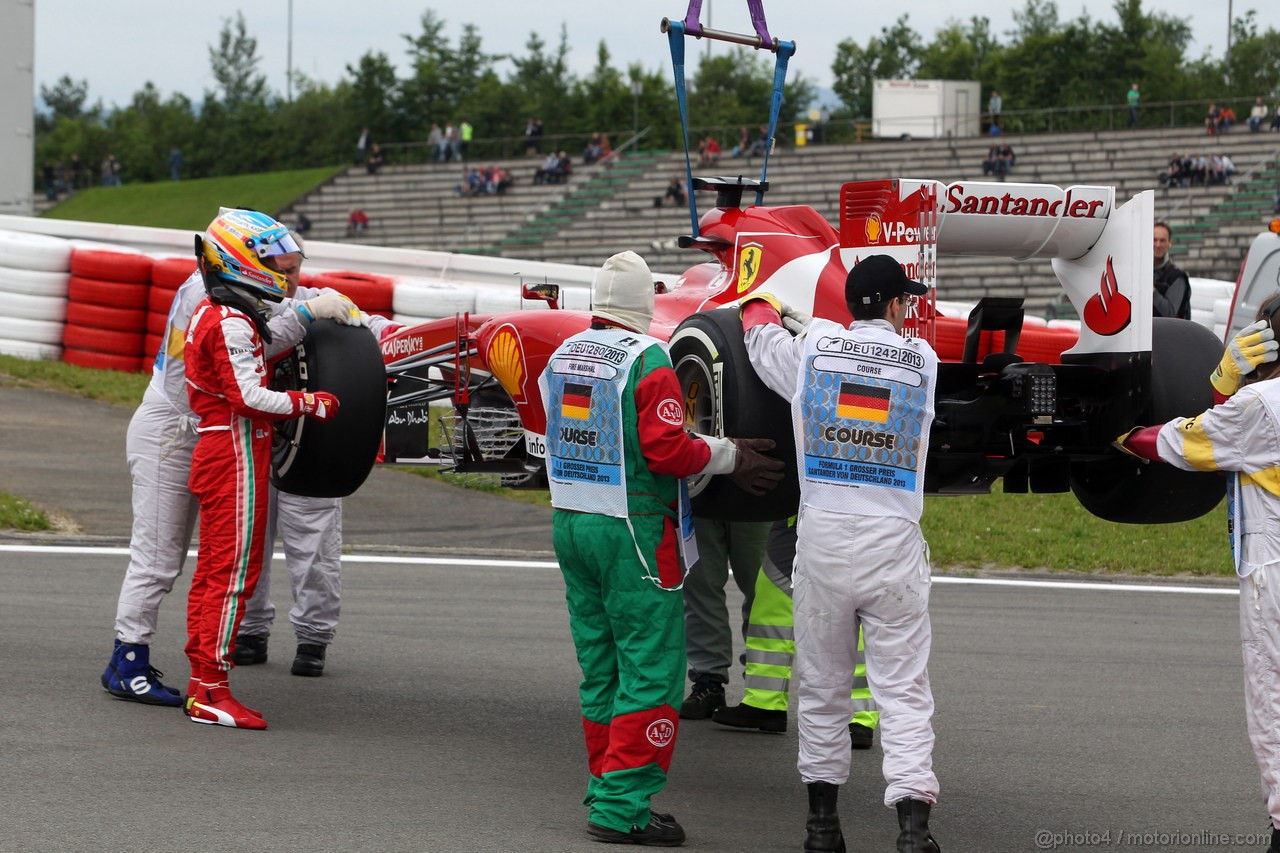 GP GERMANIA, 05.07.2013- Prove Libere 1, Fernando Alonso (ESP) Ferrari F138 stopped in the track