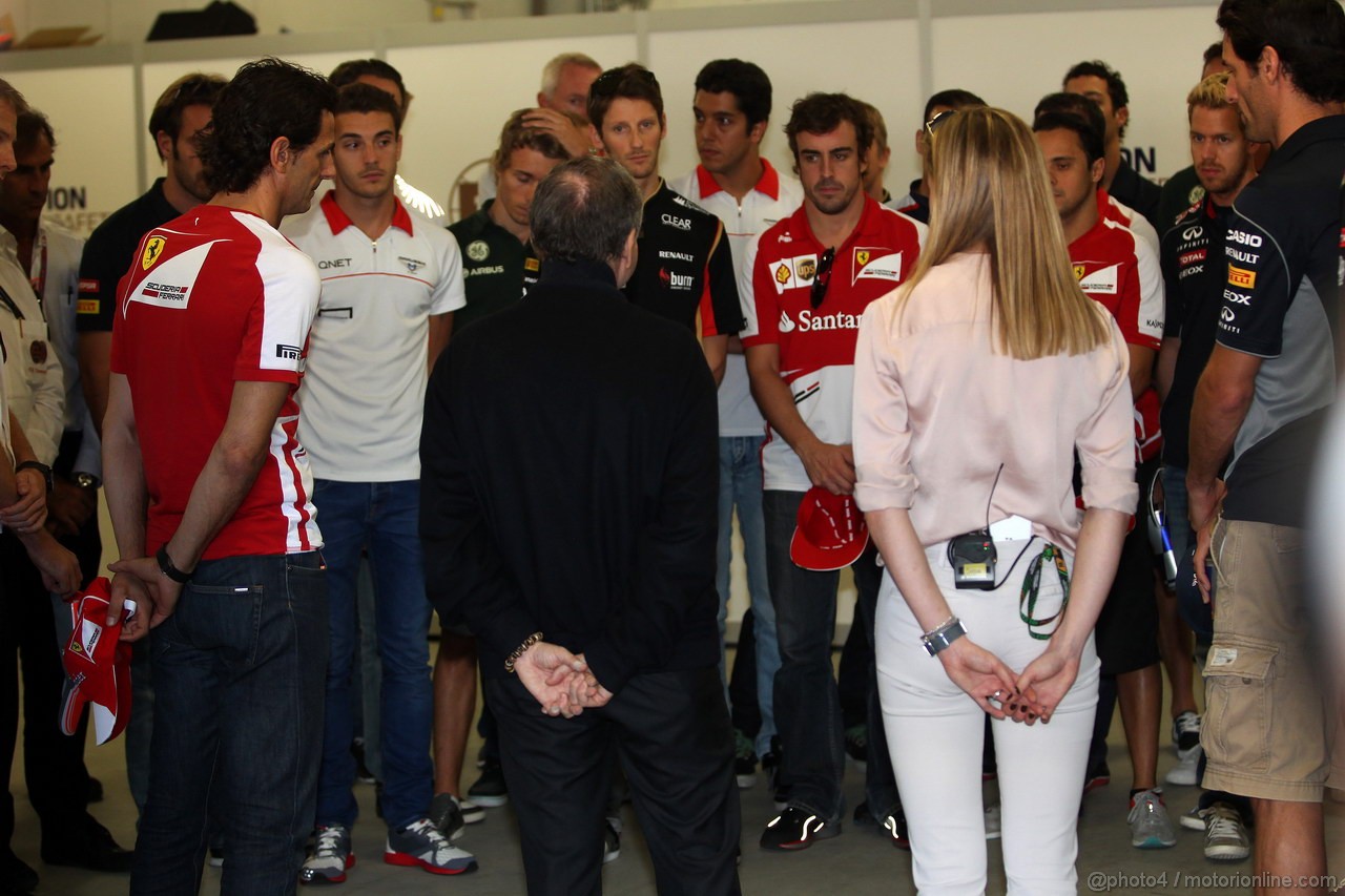 GP GIAPPONE, 13.10.2013- Drivers take part a minute of silence to Maria di Villota