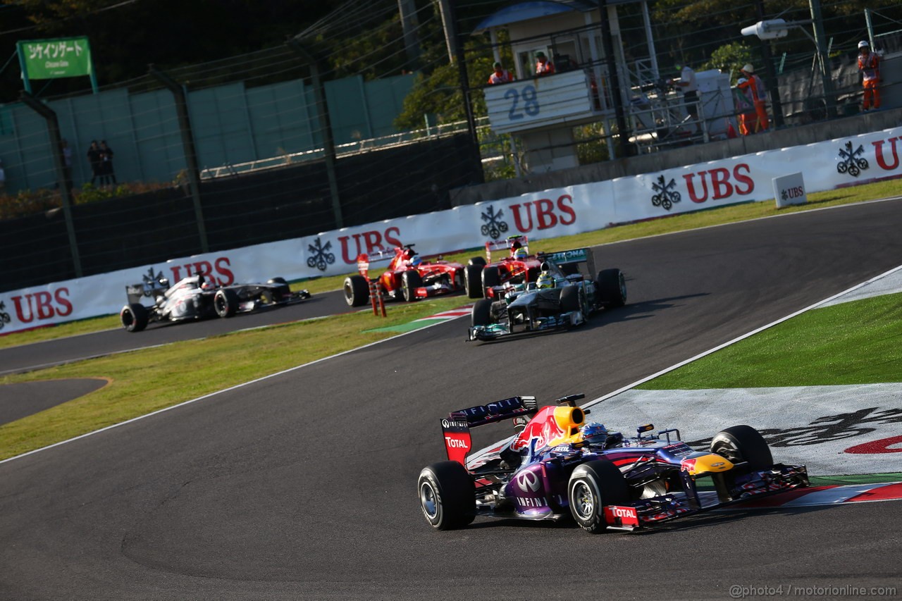 GP GIAPPONE, 13.10.2013- Gara, Sebastian Vettel (GER) Red Bull Racing RB9 