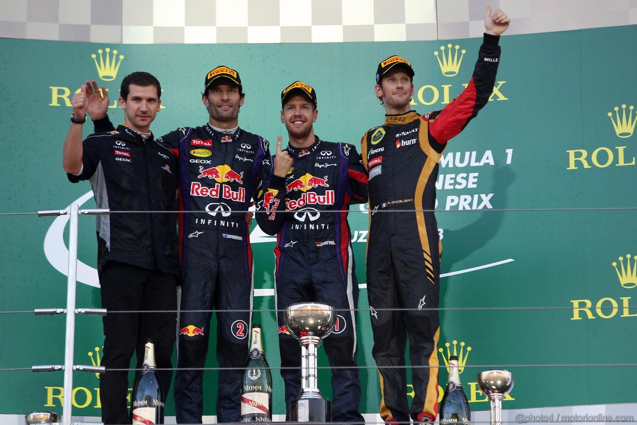 GP GIAPPONE, 13.10.2013- Gara, 1st position Sebastian Vettel (GER) Red Bull Racing RB9, secondo Mark Webber (AUS) Red Bull Racing RB9 e terzo Romain Grosjean (FRA) Lotus F1 Team E21