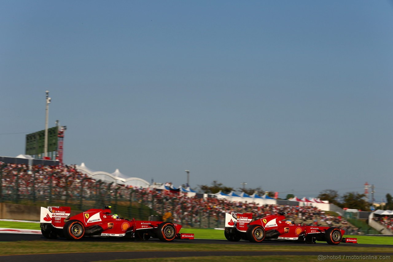 GP GIAPPONE, 13.10.2013- Gara, Felipe Massa (BRA) Ferrari F138 e Fernando Alonso (ESP) Ferrari F138 