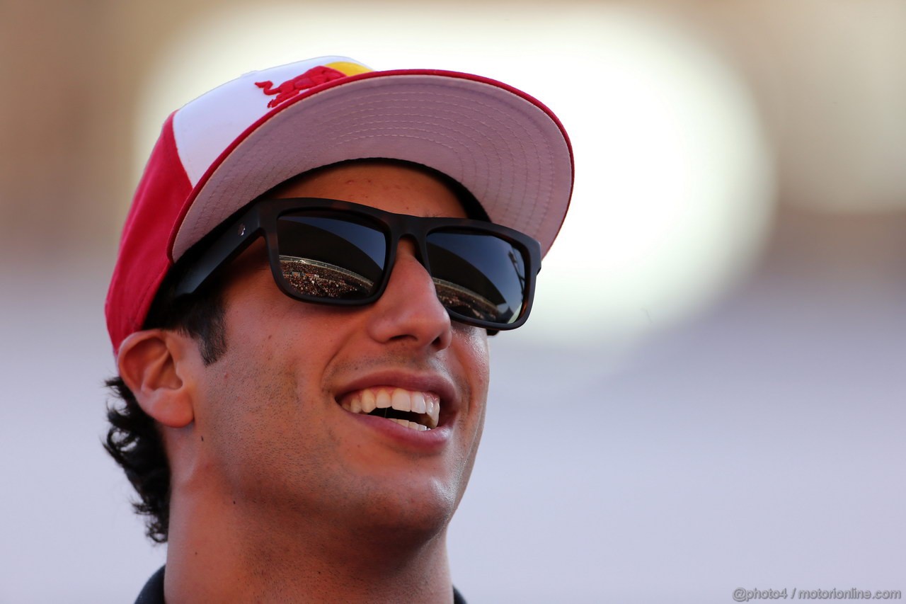 GP GIAPPONE, 10.10.2013-Daniel Ricciardo (AUS) Scuderia Toro Rosso STR8 