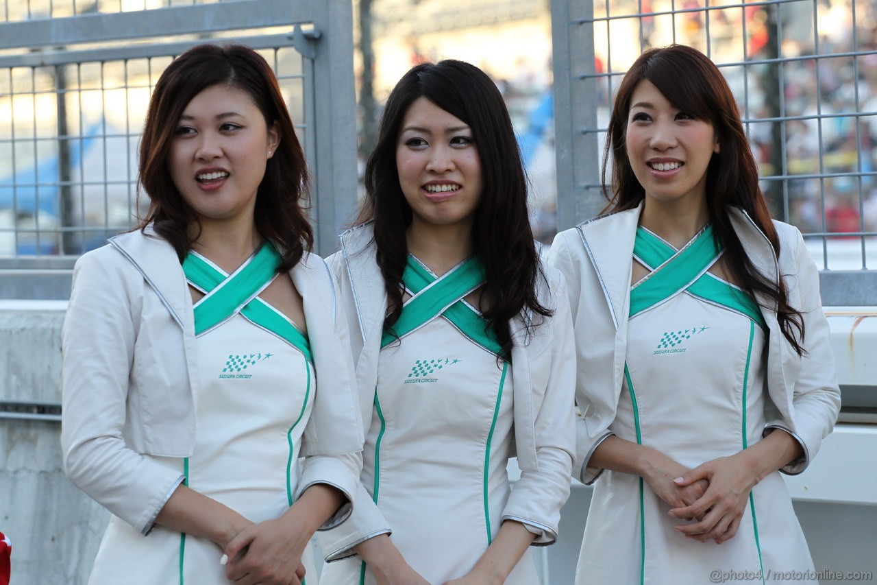 GP GIAPPONE, 10.10.2013- Ragazzas in the paddock 