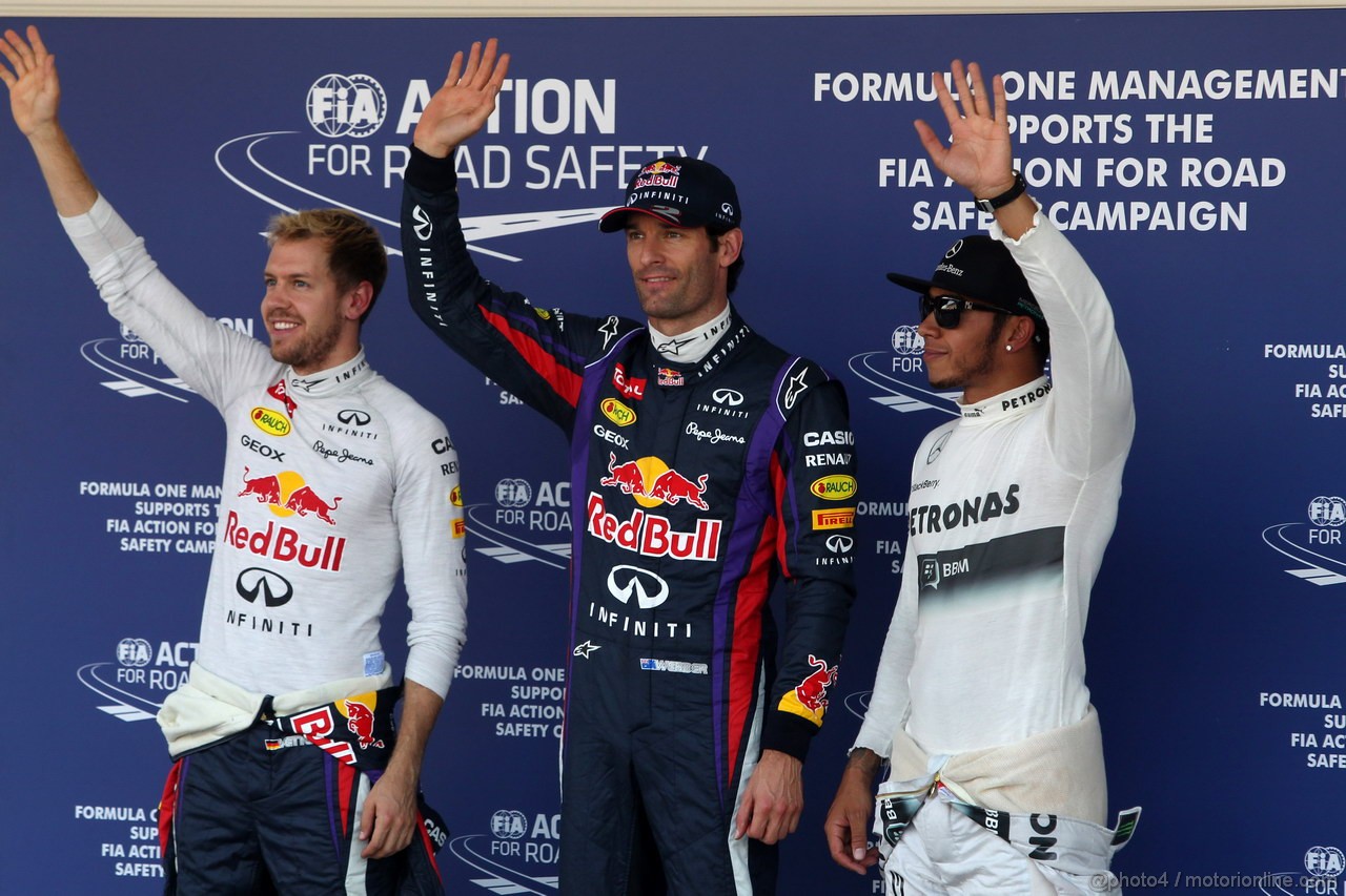 GP GIAPPONE, 12.10.2013- Qualifiche, (L-D) secondo Sebastian Vettel (GER) Red Bull Racing RB9, Mark Webber (AUS) Red Bull Racing RB9 pole position e terzo Lewis Hamilton (GBR) Mercedes AMG F1 W04 